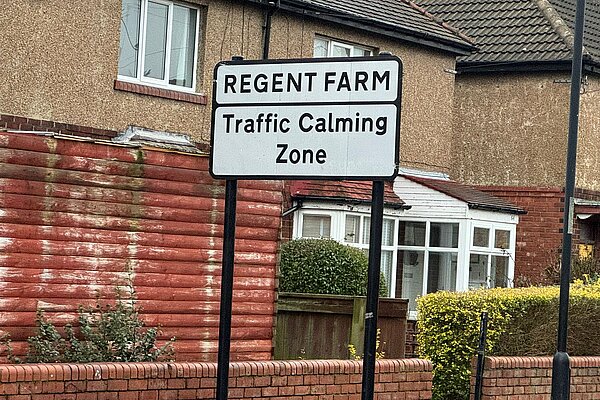 photo showing road sign 'Regent Farm'